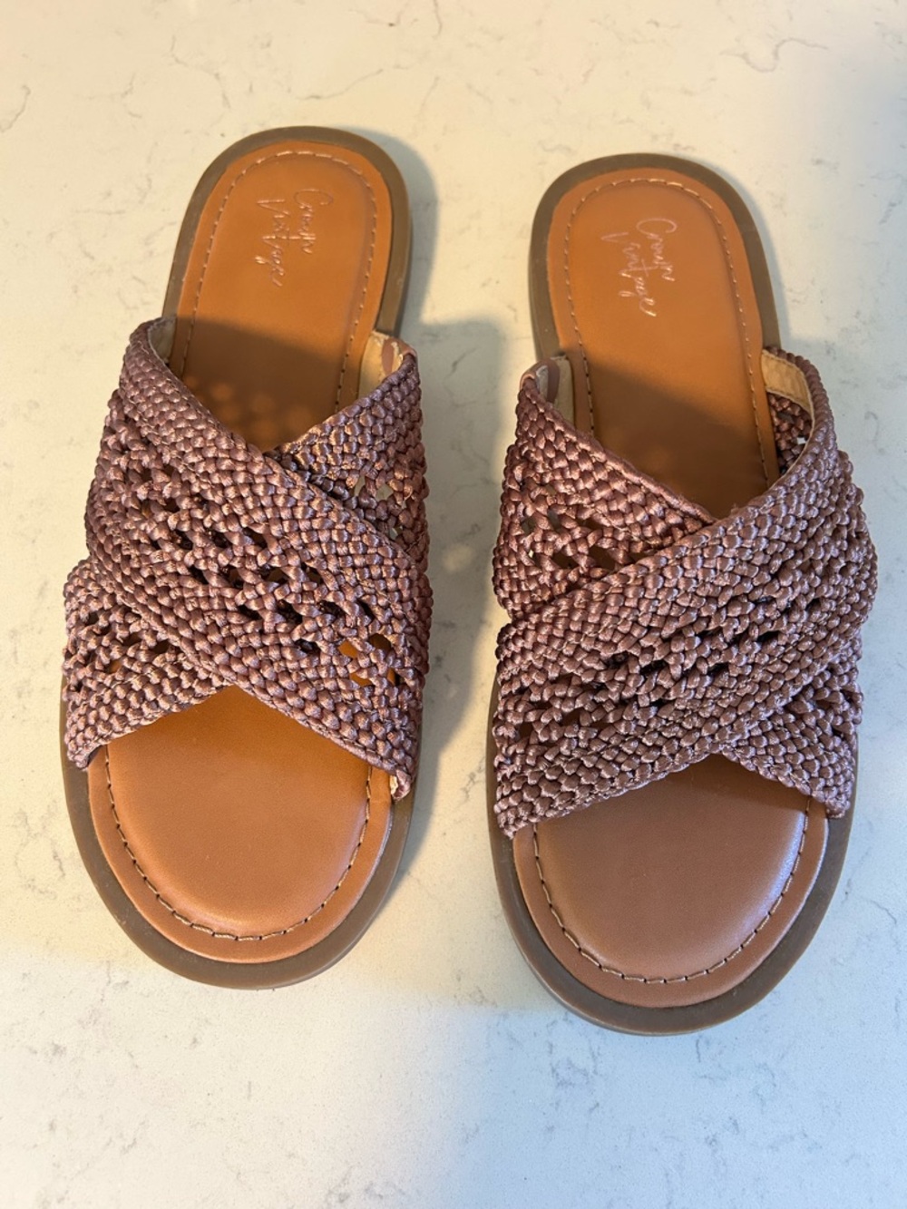 Like New Crown Vintage Antola Bronze Crochet Woven Boho Flat Slip On Sandal - Picture 2 of 15